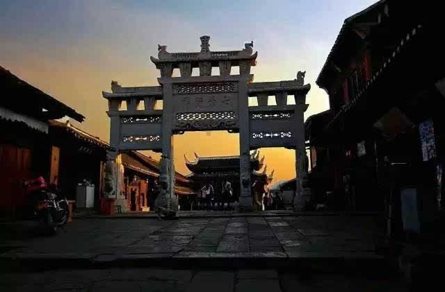 探索微信上的吉鹿力问答社区,与